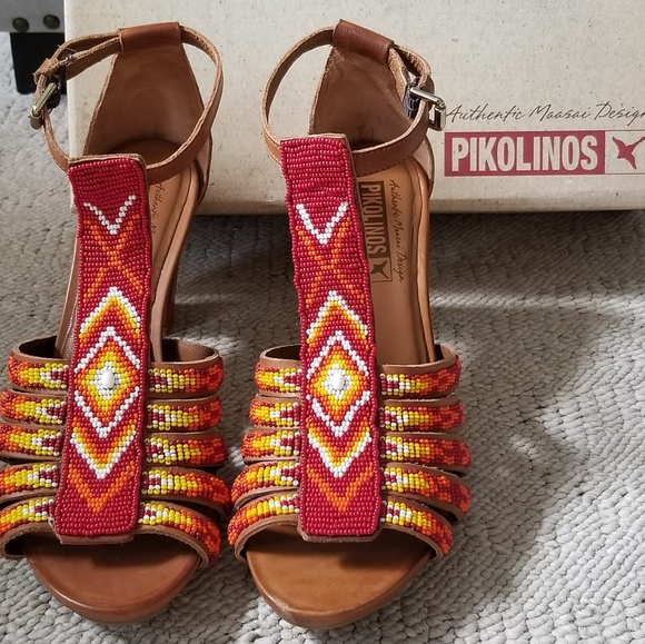 Pikolinos Roses Beaded T-Strap Sandals Maasai - Picture 4 of 8